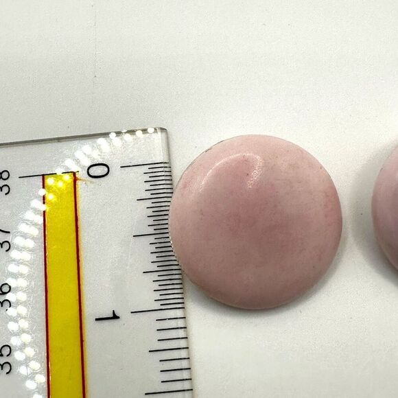 Pink circle clip on earrings - Picture 7 of 7